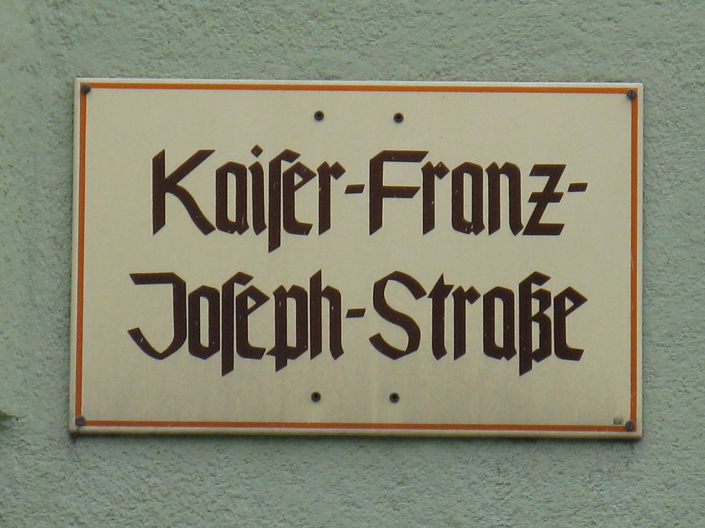 1024px-Innsbruck-Stra%C3%9Fenschild-alt.jpg